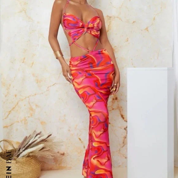 NWOT - Backless Bodycon Dress - Picture 3 of 4